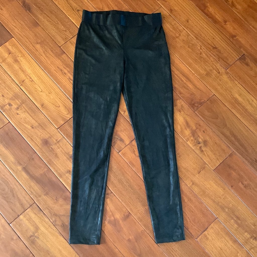 Bebe High Waist Foil Print Leather Like Legging With Satin Ribbon Band Large